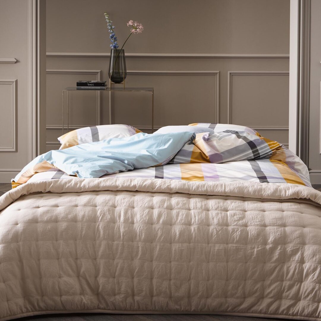 Essenza Ruth besprei - Cream