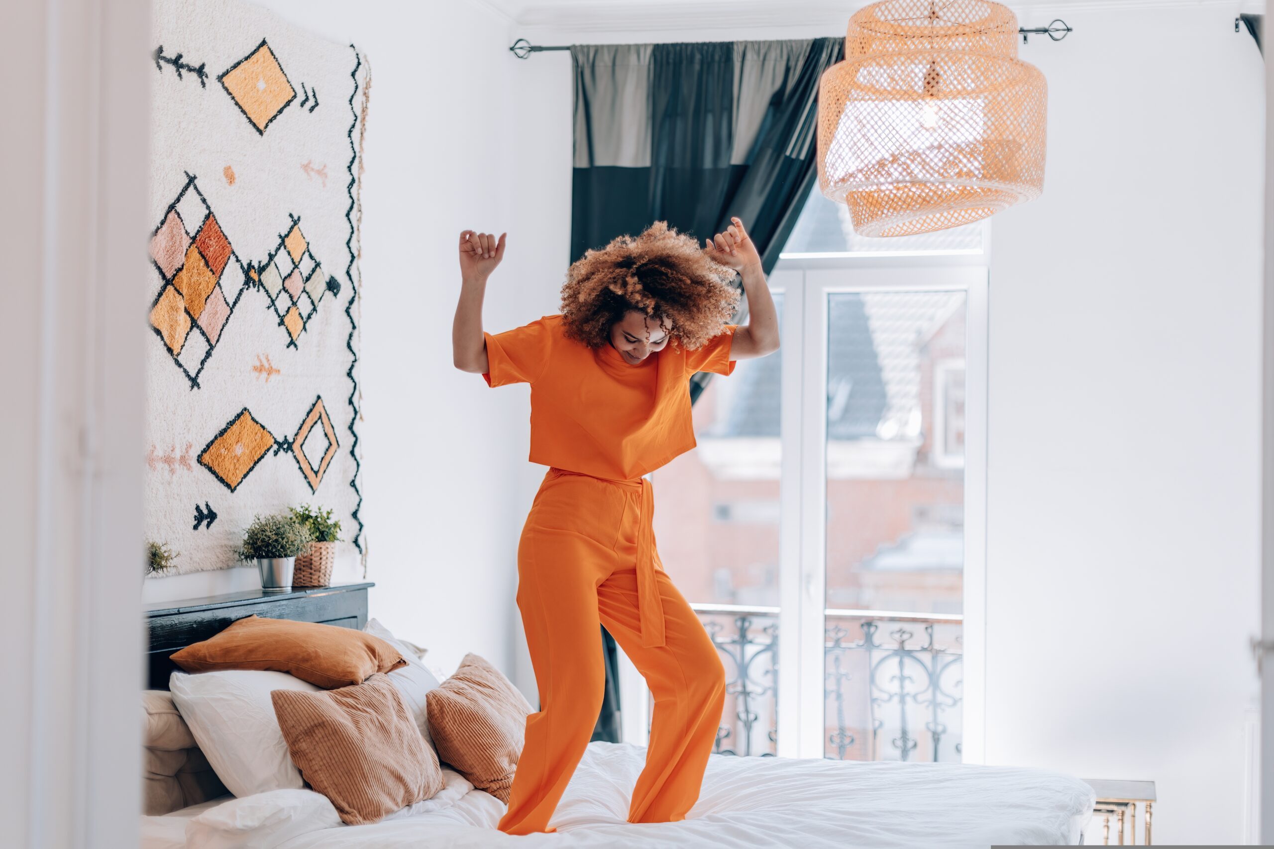 Een feestelijke Koningsdag met oranje beddengoed