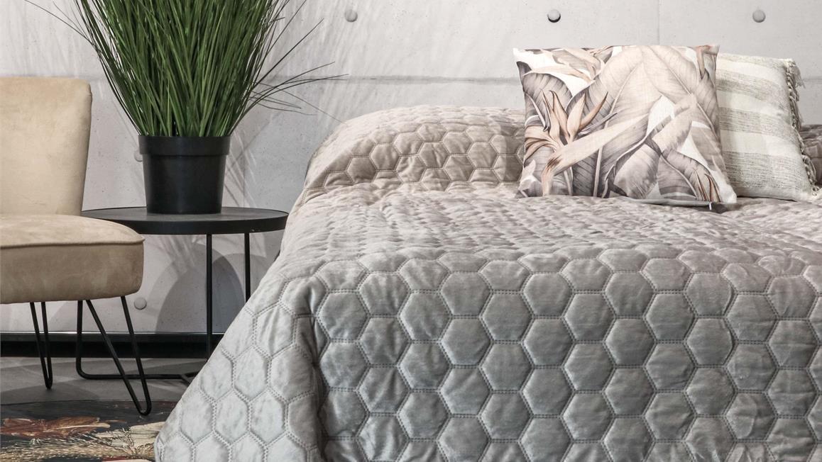 Grijze sprei