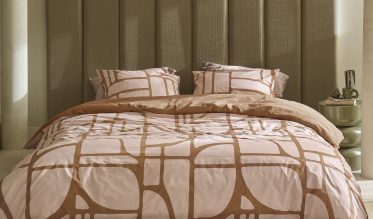 Naturel tinten, organische vormen en een oase van rust. Japandi is ontzettend geliefd en is ook perfect voor de slaapkamer. Het is een heerlijk rustige woonstijl waarin aardetinten, organische vormen en natuurlijke materialen centraal staan.