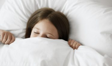 Het Zweedse merk Polydaun heeft een ruim assortiment aan dekbedden en hoofdkussens. De producten variëren van een regulier hoofdkussen tot een anti-allergisch dekbed. Duurzaam en verantwoord produceren staat bij Polydaun hoog in het vaandel. Ook maken ze gebruik van innoverende technieken die jouw slaapcomfort verhogen.