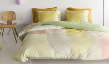 De Soft Shapes trend geeft een zachte en serene flow aan je interieur. Organische vormen en lijnen in lichte pasteltinten geven een gevoel van zachtheid en rust in huis.