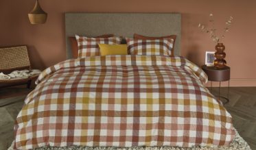 Een flanellen dekbedovertrek houdt warmte extra goed vast en is daarom ideaal in de winter. In ons assortiment vind je dekbedovertrekken van flanel voor diverse maten bedden en verschillende interieurs. De dessins zijn sfeervol, rustiek en creëren een warme sfeer.