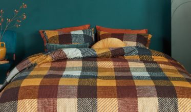en flanellen dekbedovertrek houdt warmte extra goed vast en is daarom ideaal in de winter. In ons assortiment vind je dekbedovertrekken van flanel voor diverse maten bedden en verschillende interieurs. De dessins zijn sfeervol, rustiek en creëren een warme sfeer.