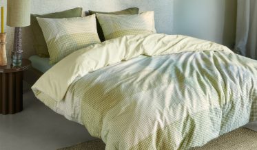 en jij benieuwd naar de laatste trends voor in jouw interieur? Wij hebben de trends van dit moment voor jou op een rij gezet! Van dekbedovertrekken en hoeslakens voor in de slaapkamer, tot thee- en keukendoeken en badtextiel, we hebben ze met zorg voor jouw geselecteerd. Met welke trend laat jij de verschillende ruimtes stralen?