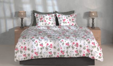 In de collectie van Zohome spot je verschillende prints, van uitbundig tot heel ingetogen, maar ook mooie effen dekbedovertrekken. Zohome is een stijlvol en eigentijds merk. Het brengt voor ieder wat wils! 