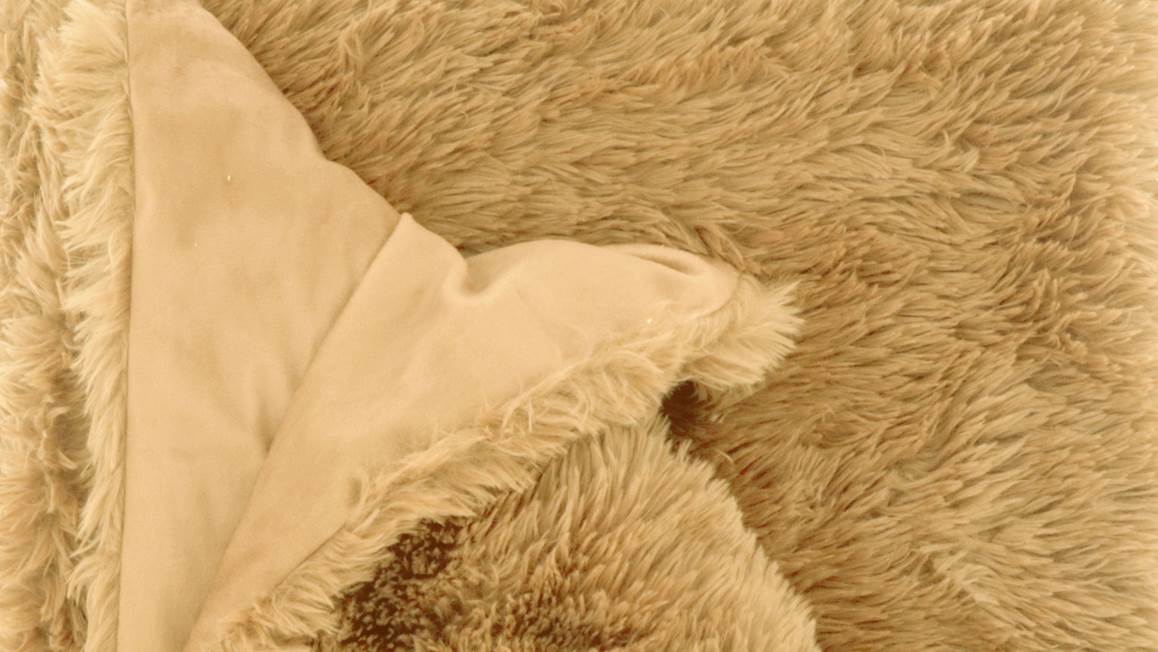 Unique Living Olaf fleece plaid