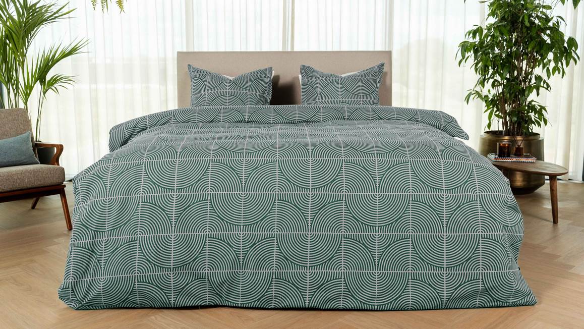 Kayori Haya dekbedovertrek