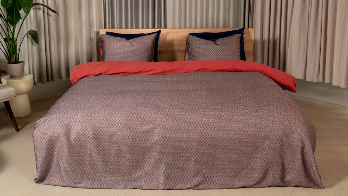 Kayori Aiko dekbedovertrek