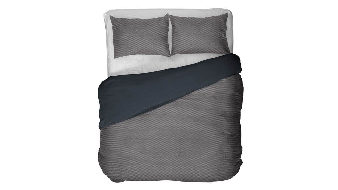 Kayori Satomi dekbedovertrek