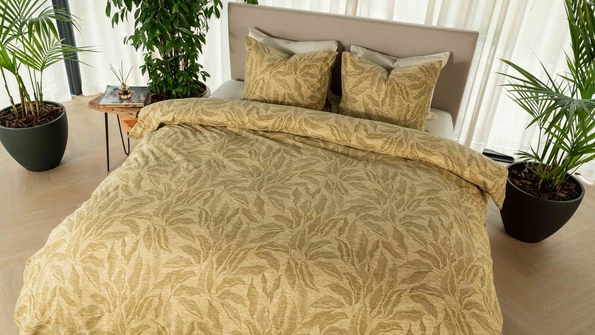 Kayori Ena dekbedovertrek