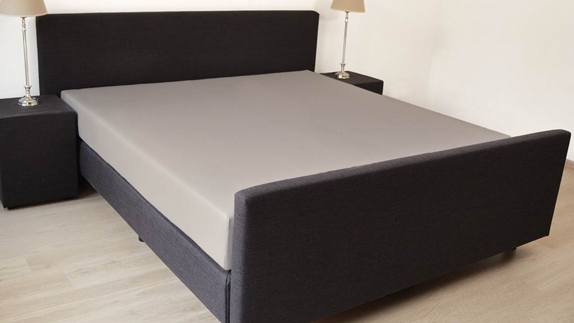 Snoozing flanel topper hoeslaken