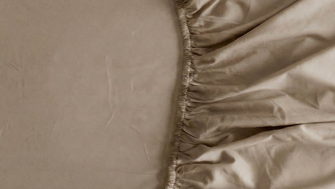 Kayori Saya katoen-satijn topper hoeslaken