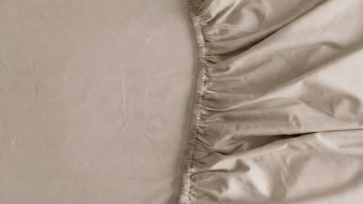 Kayori Saya katoen-satijn topper hoeslaken