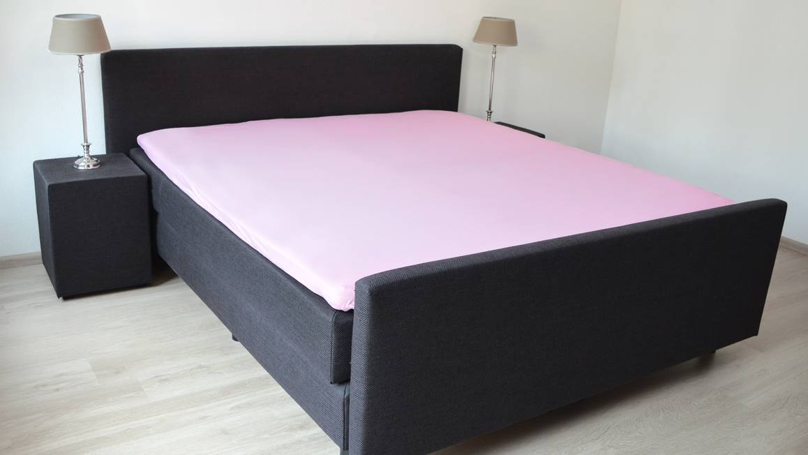 Snoozing flanel topper hoeslaken