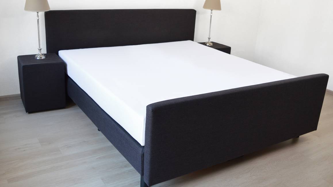 Snoozing percale katoen hoeslaken