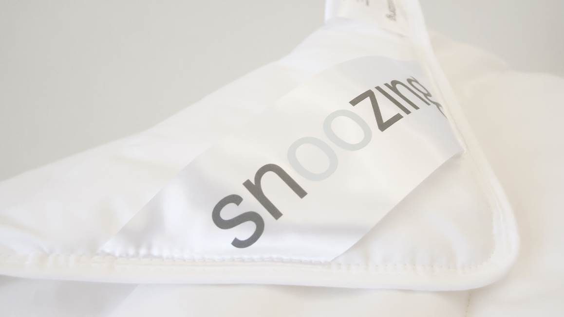 Snoozing Innsbruck zijden zomerdekbed 