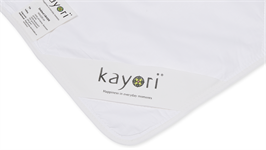 Kayori Ubashi bamboe zomerdekbed