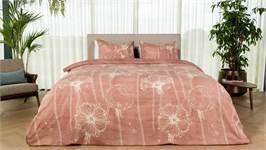 Kayori Mira dekbedovertrek