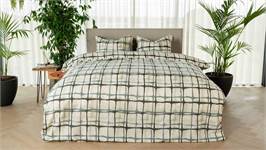 Kayori Yasu dekbedovertrek