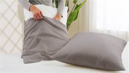 Snoozing katoen-satijn kussenslopen (set van 2)