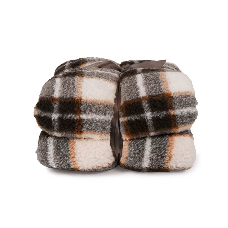 Unique Living Tris fleece plaid